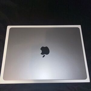 Apple MacBook Air-24GB 512SSD